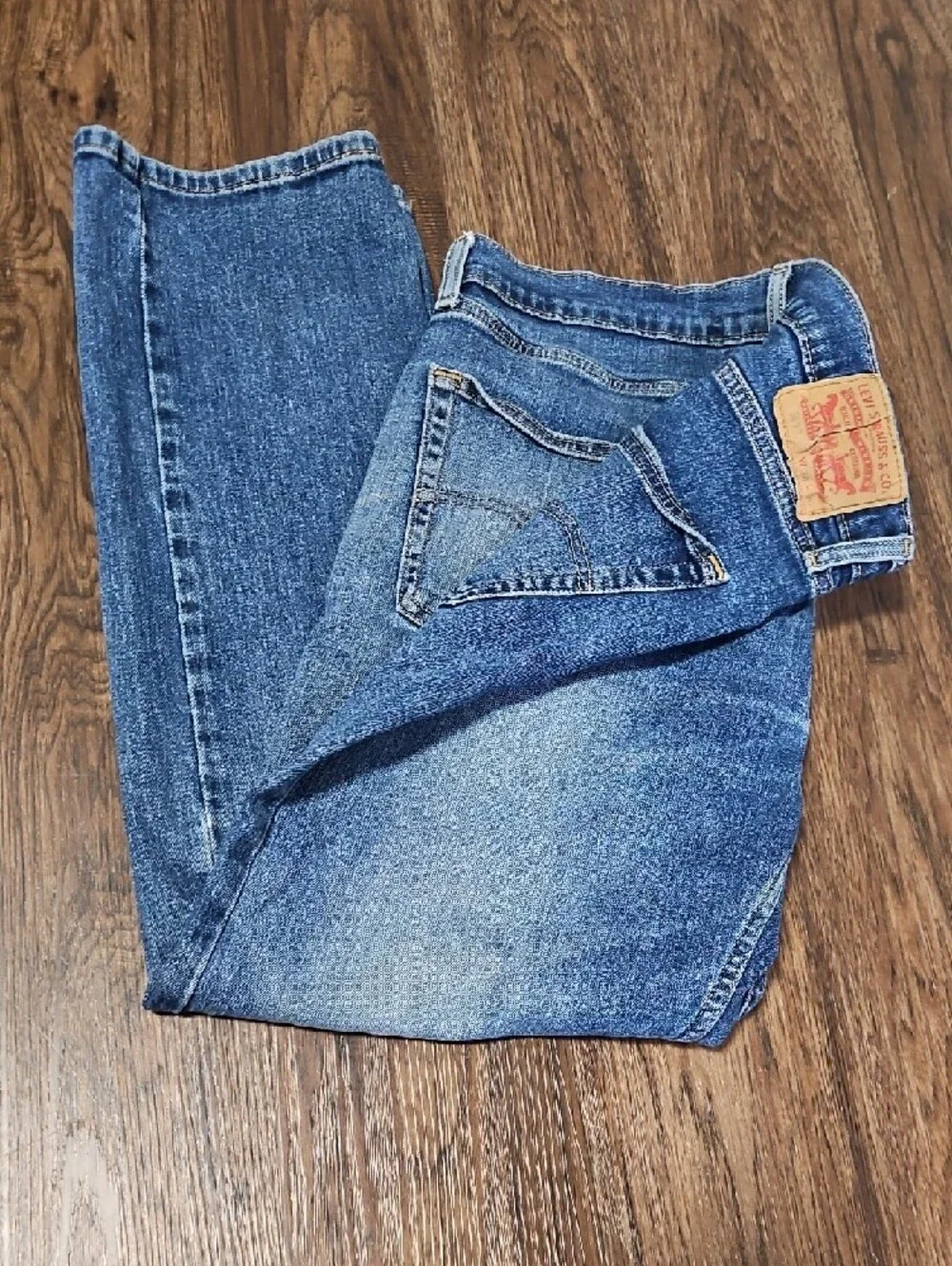 Levi’s 505 Regular Fit Jeans Men’s 36x30 Medium Wash Distressed
